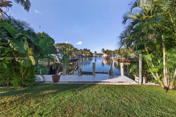 $4,600 | 371 Southeast 3rd Street, Unit 371, Pompano Beach, FL 33060