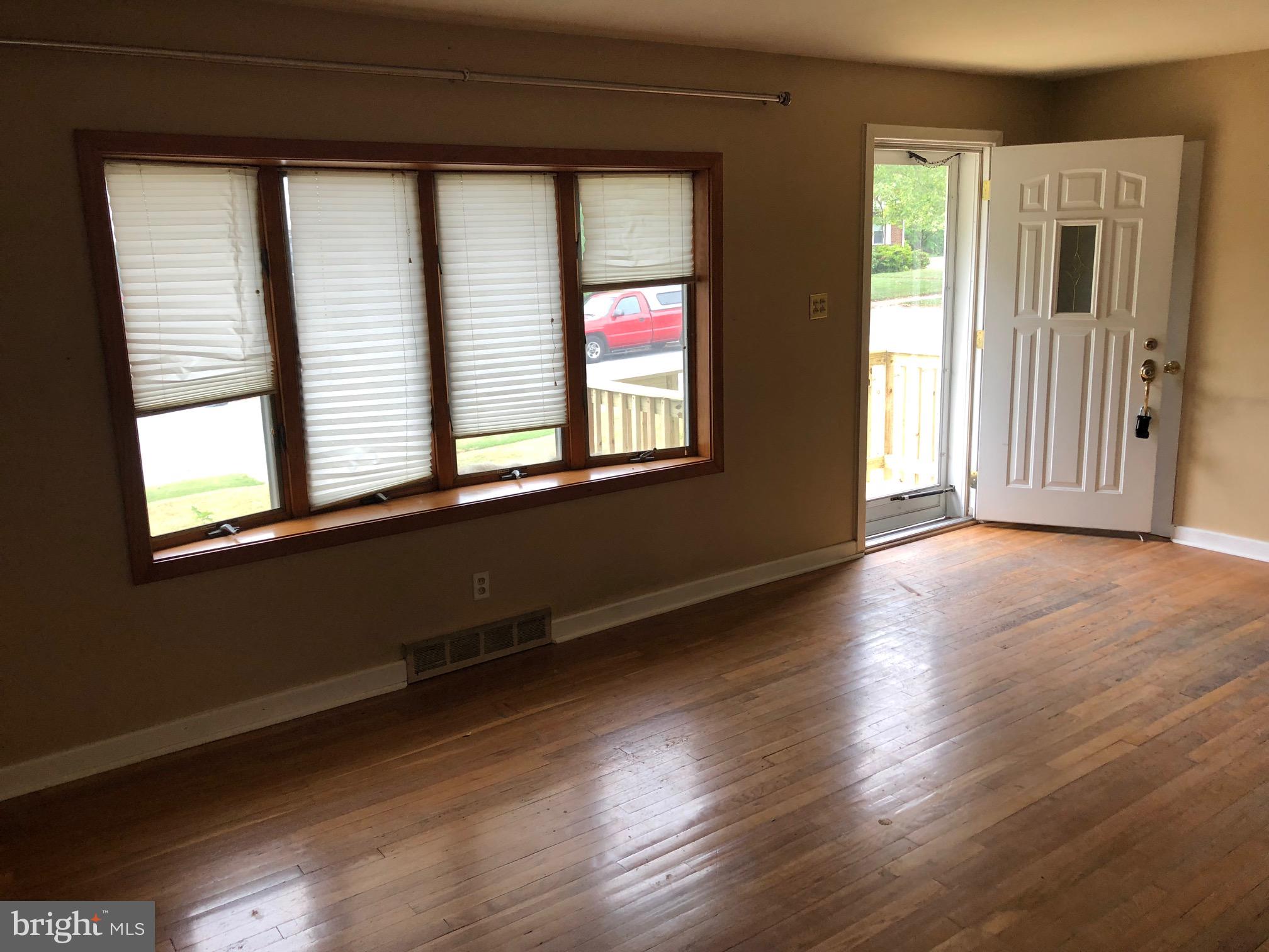 4609 North Road Harrisburg, PA 17109 - Photo 5 of 27 Gallery Image 5