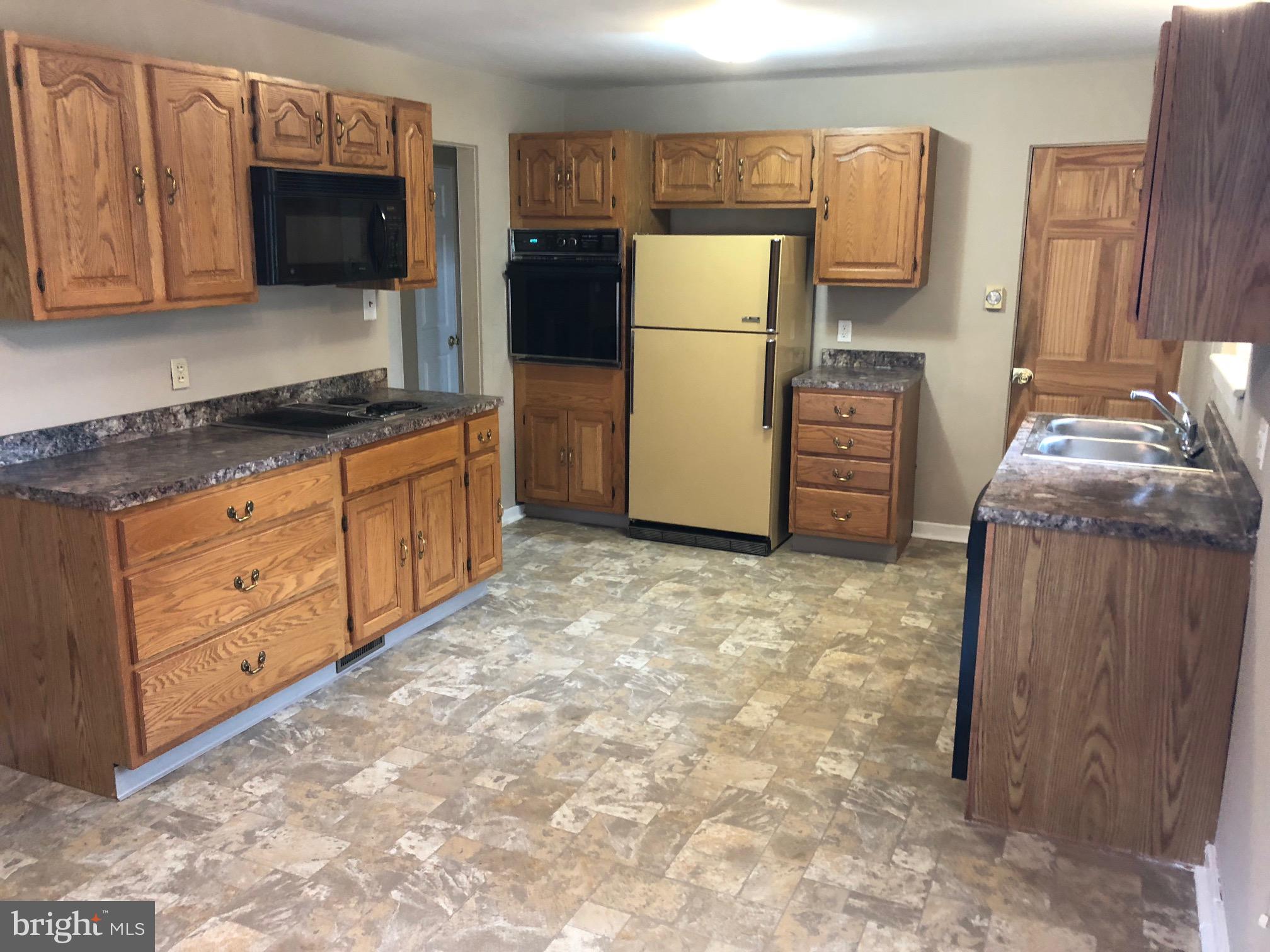 4609 North Road Harrisburg, PA 17109 - Photo 7 of 27 Gallery Image 7