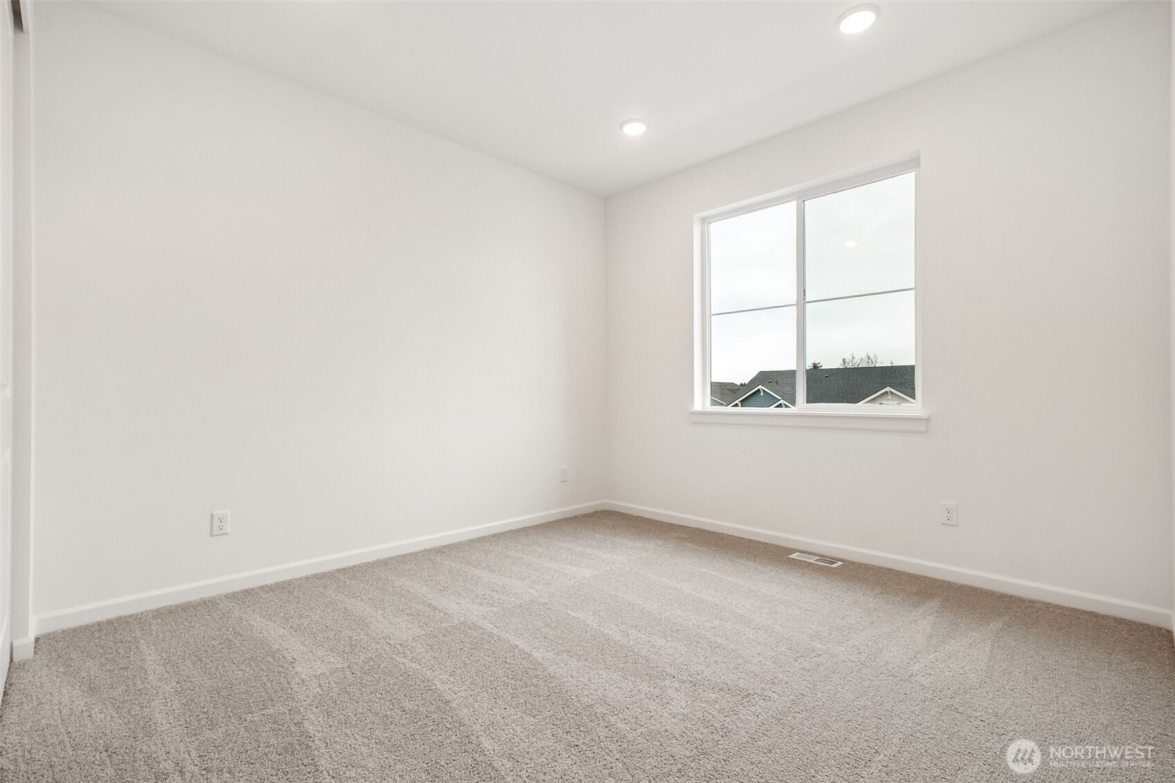 943 Lucas Avenue, Unit 16 Buckley, WA 98321 - Photo 24 of 35