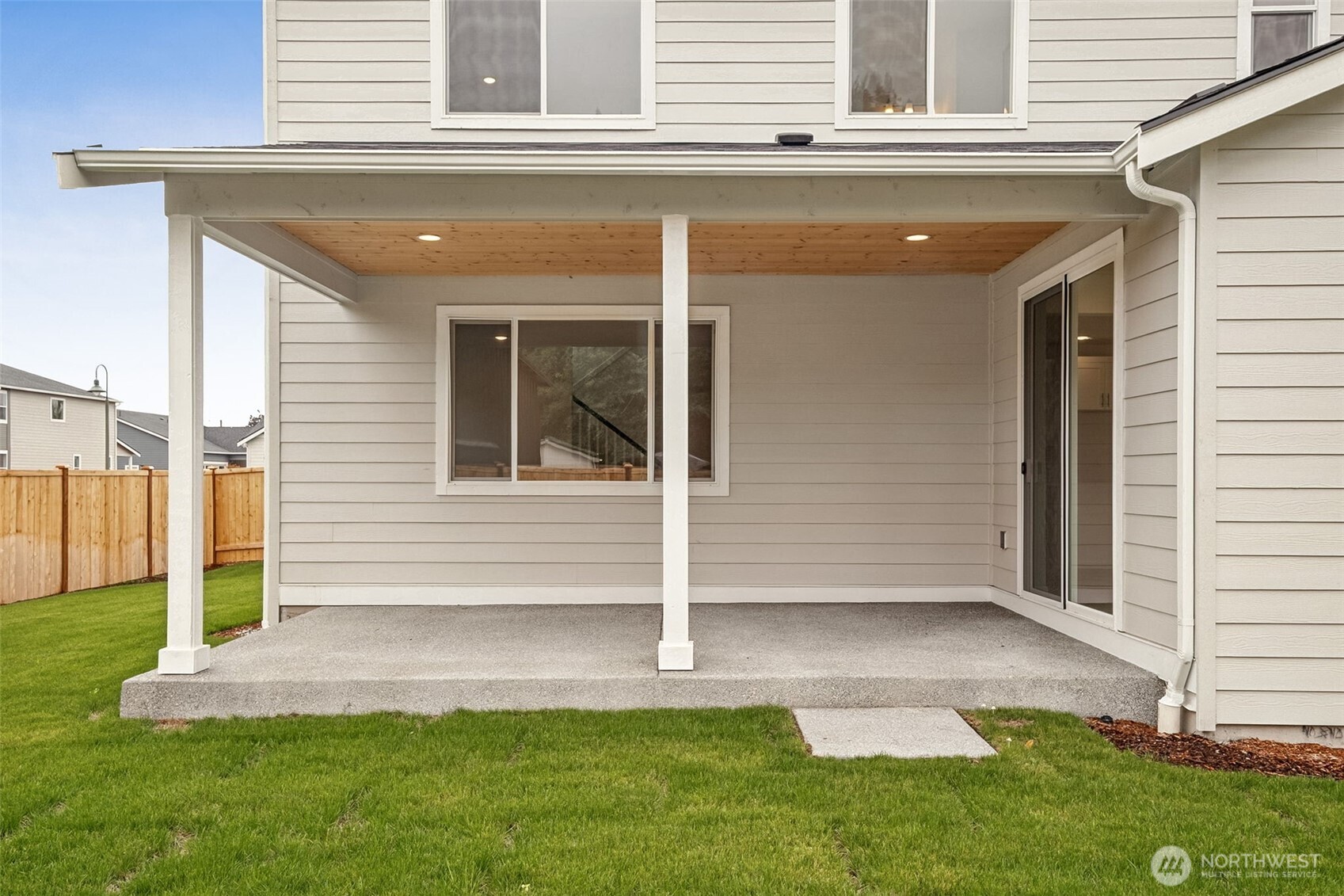 943 Lucas Avenue, Unit 16 Buckley, WA 98321 - Photo 5 of 35