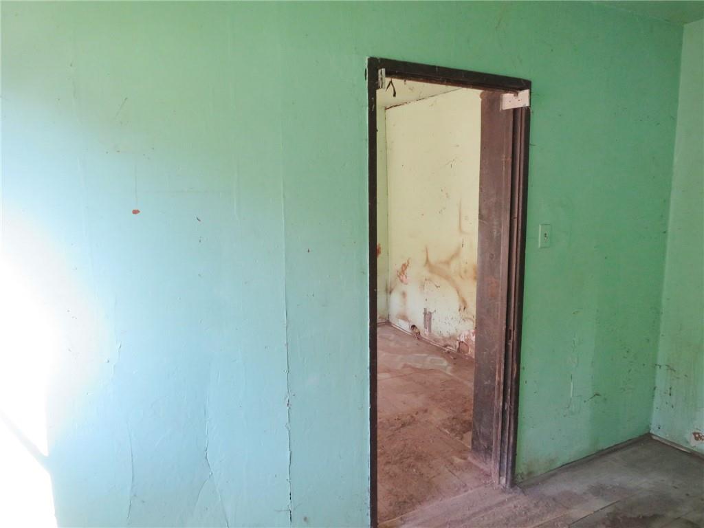 311 Run Street Carnegie, PA 15106 - Photo 12 of 20 a view of a bathroom
