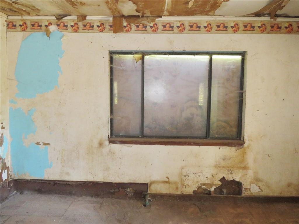 311 Run Street Carnegie, PA 15106 - Photo 6 of 20 a view of a door and an entryway