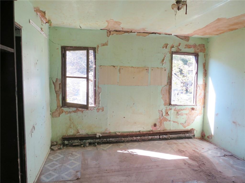 311 Run Street Carnegie, PA 15106 - Photo 7 of 20