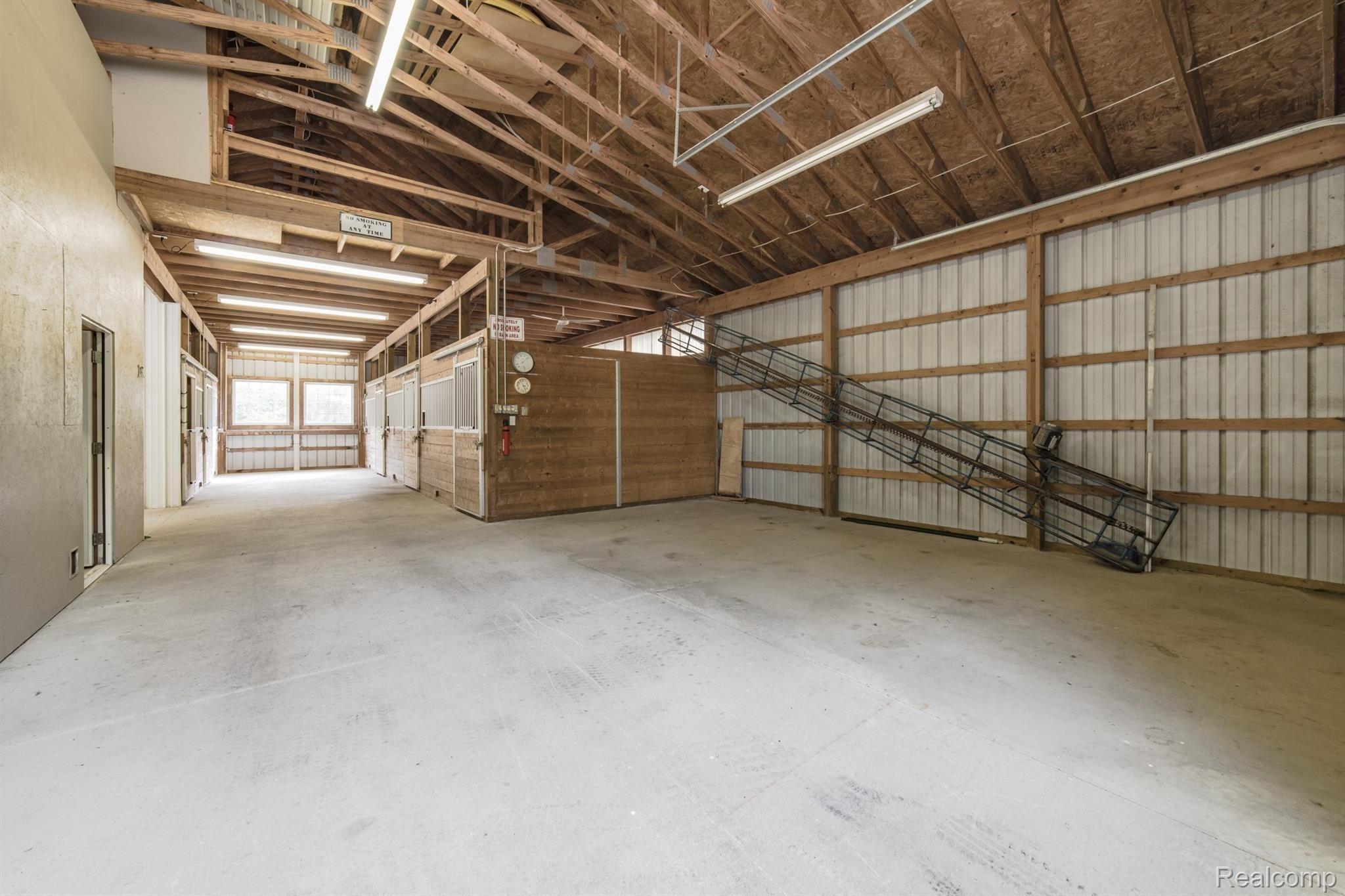 5690 Lost Lane Rochester, MI 48306 - Photo 75 of 99 5690 Lost Lane-85.jpg
