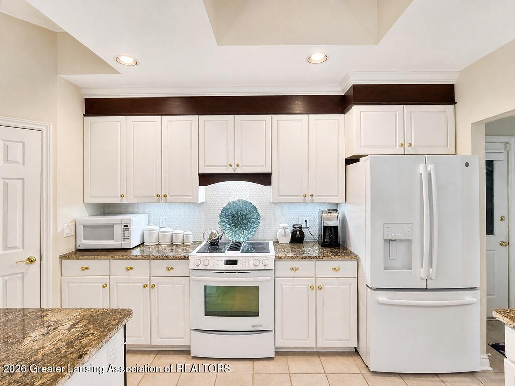 404 West Spring Meadows Lane Dewitt, MI 48820 - Photo 20 of 44 Final-15-processed