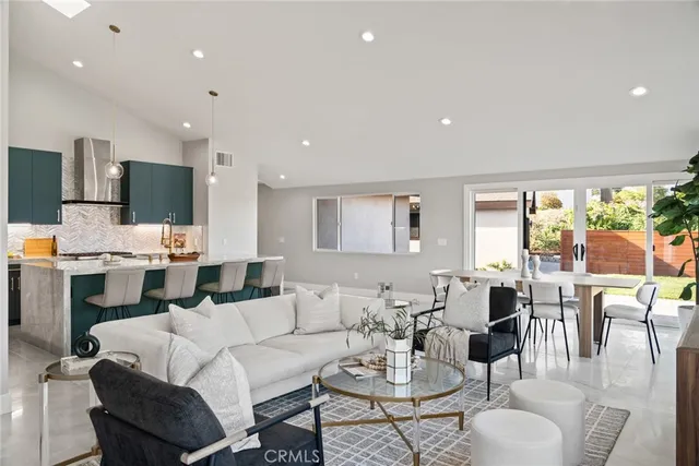 $2,285,000 | 2704 Vista Mesa Drive, Rancho Palos Verdes, CA 90275