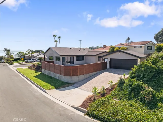 $2,285,000 | 2704 Vista Mesa Drive, Rancho Palos Verdes, CA 90275