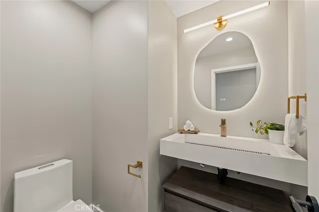 $2,400,000 | 2704 Vista Mesa Drive, Rancho Palos Verdes, CA 90275