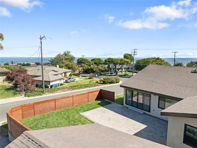 $2,400,000 | 2704 Vista Mesa Drive, Rancho Palos Verdes, CA 90275
