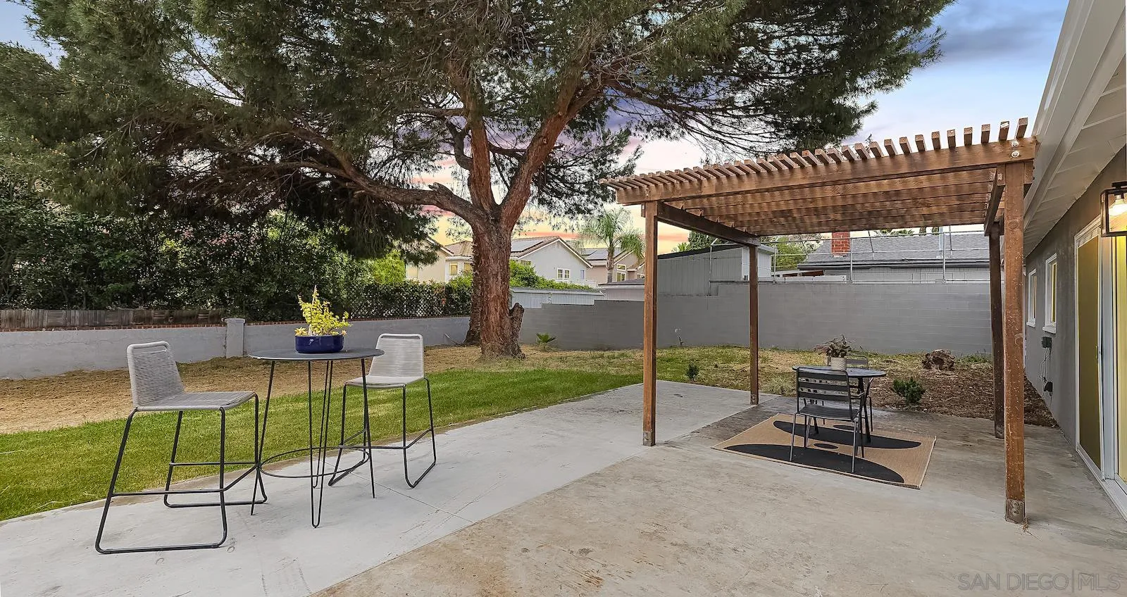 9549 Abbeyfield Road Santee, CA 92071 - Photo 15 of 19 Gallery Image 15