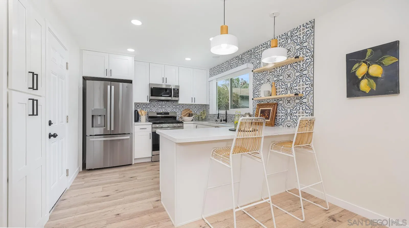 9549 Abbeyfield Road Santee, CA 92071 - Photo 6 of 19 Gallery Image 6