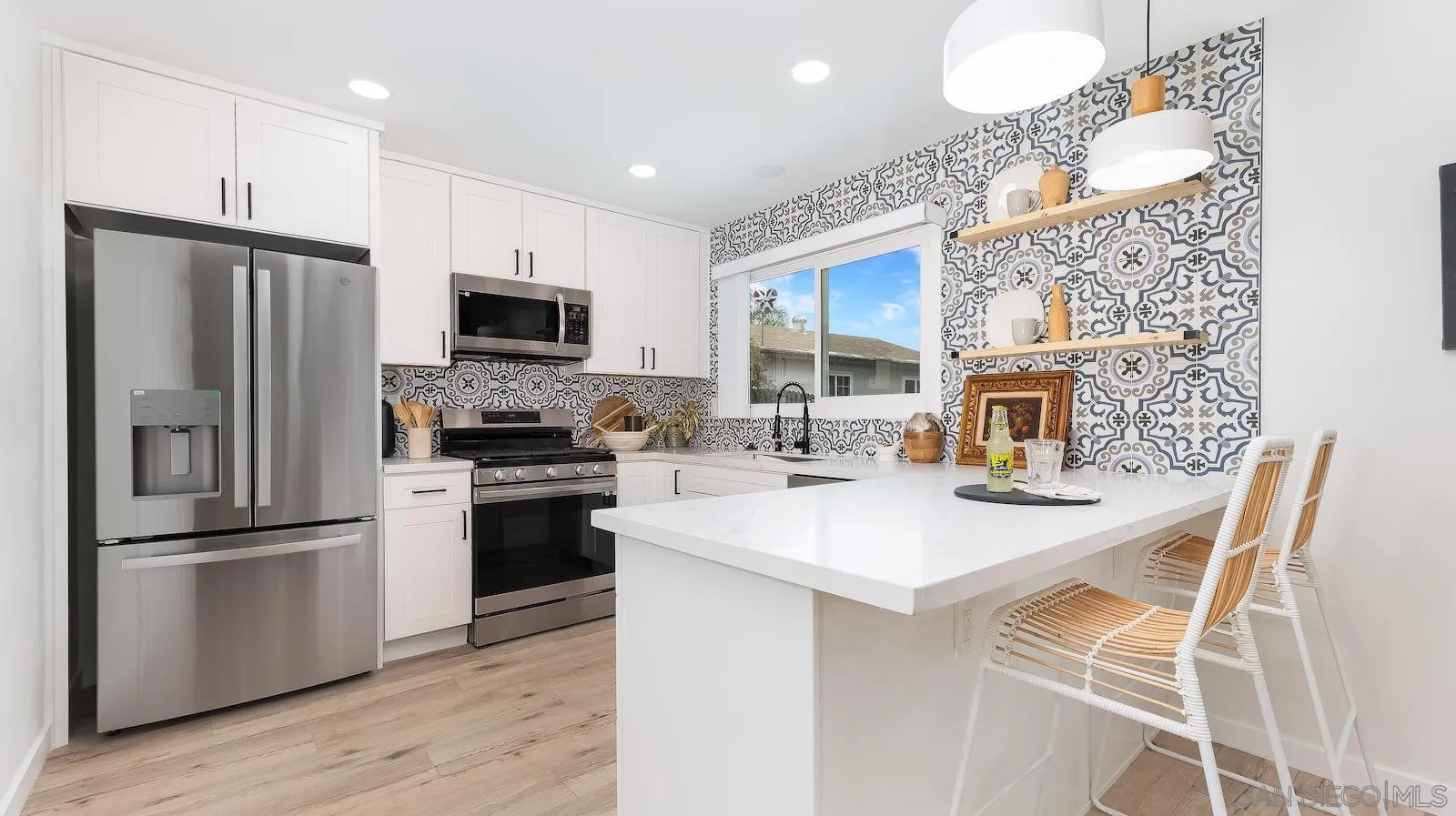 9549 Abbeyfield Road Santee, CA 92071 - Photo 7 of 19 Gallery Image 7