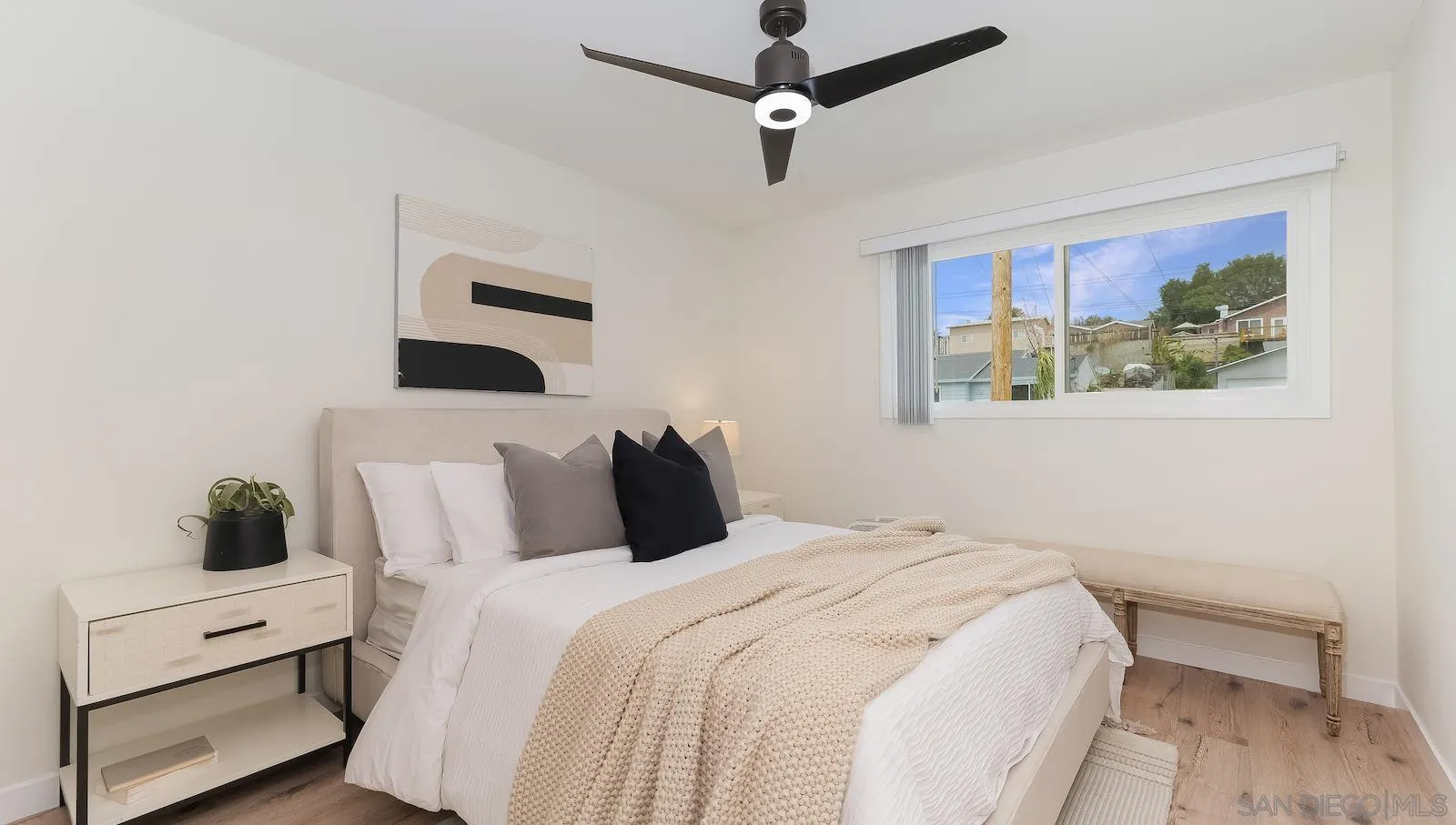 9549 Abbeyfield Road Santee, CA 92071 - Photo 9 of 19 Gallery Image 9