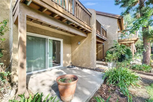 $720,000 | 400 Orange Blossom, Unit 127, Irvine, CA 92618