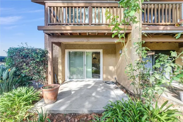 $720,000 | 400 Orange Blossom, Unit 127, Irvine, CA 92618