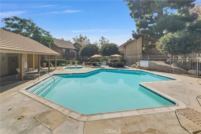 $720,000 | 400 Orange Blossom, Unit 127, Irvine, CA 92618