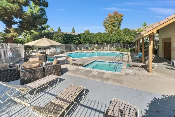 $699,990 | 400 Orange Blossom, Unit 127, Irvine, CA 92618