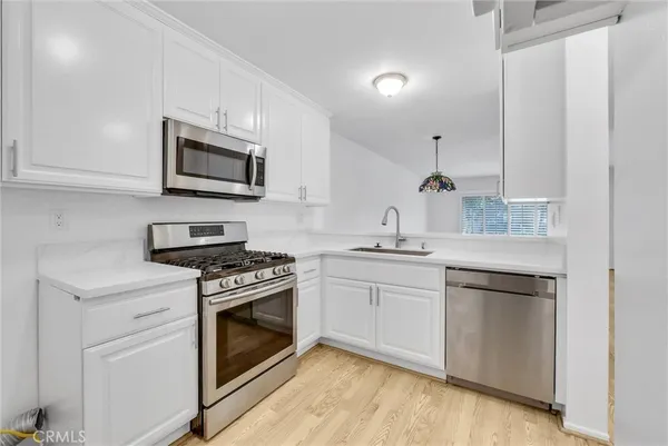 $699,990 | 400 Orange Blossom, Unit 127, Irvine, CA 92618