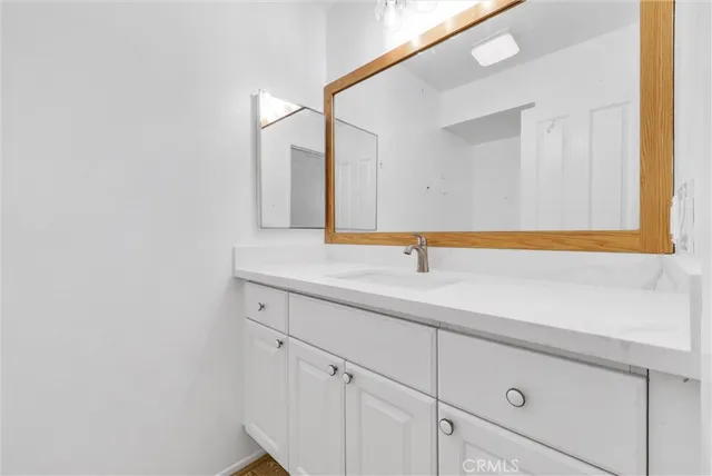 $720,000 | 400 Orange Blossom, Unit 127, Irvine, CA 92618