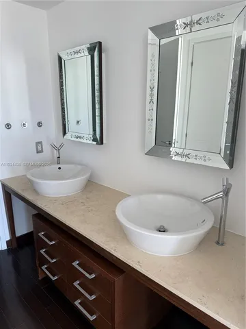 $6,250 | 450 Alton Road, Unit 2508, Miami Beach, FL 33139