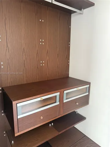 $6,250 | 450 Alton Road, Unit 2508, Miami Beach, FL 33139