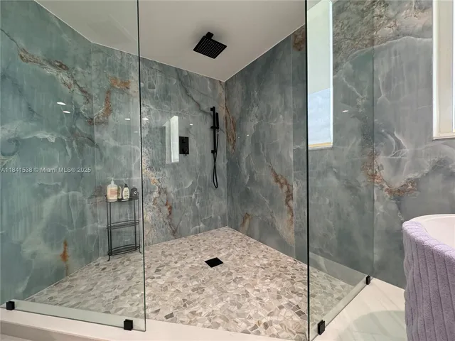 $3,950 | 1755 East Hallandale Beach Boulevard, Unit 2207E, Hallandale Beach, FL 33009