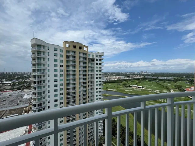 $3,950 | 1755 East Hallandale Beach Boulevard, Unit 2207E, Hallandale Beach, FL 33009