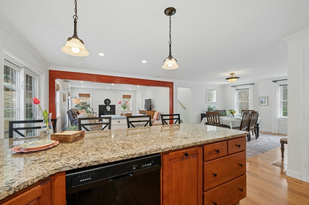 171 Whitins Road Sutton, MA 01590 - Photo 15 of 41 Gallery Image 15