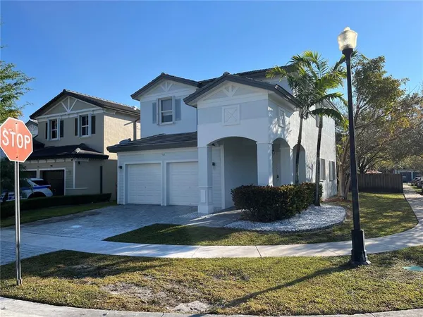 $3,695 | 349 Northeast 36th Terrace, Homestead, FL 33033