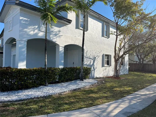 $3,695 | 349 Northeast 36th Terrace, Homestead, FL 33033