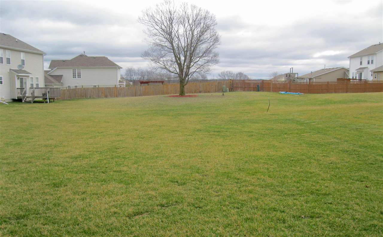 668 Merrion Road Roscoe, IL 61073 - Photo 4 of 13 Gallery Image 4