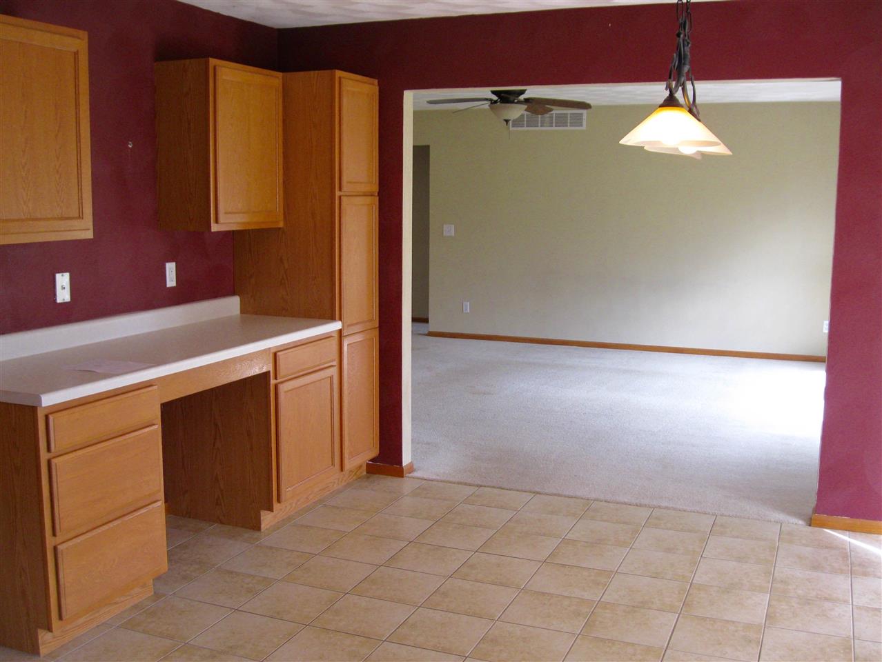 668 Merrion Road Roscoe, IL 61073 - Photo 7 of 13 Gallery Image 7