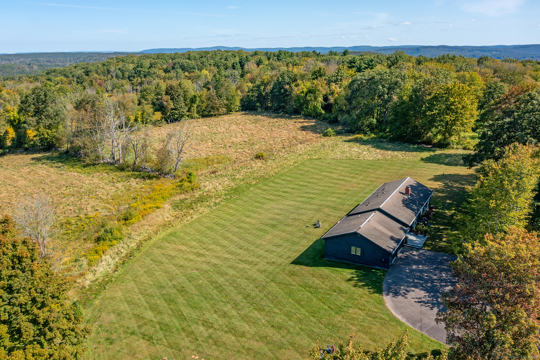 10 Surdan Mountain Road Sharon, CT 06069 - Photo 27 of 31 a view of an ocean and mountain