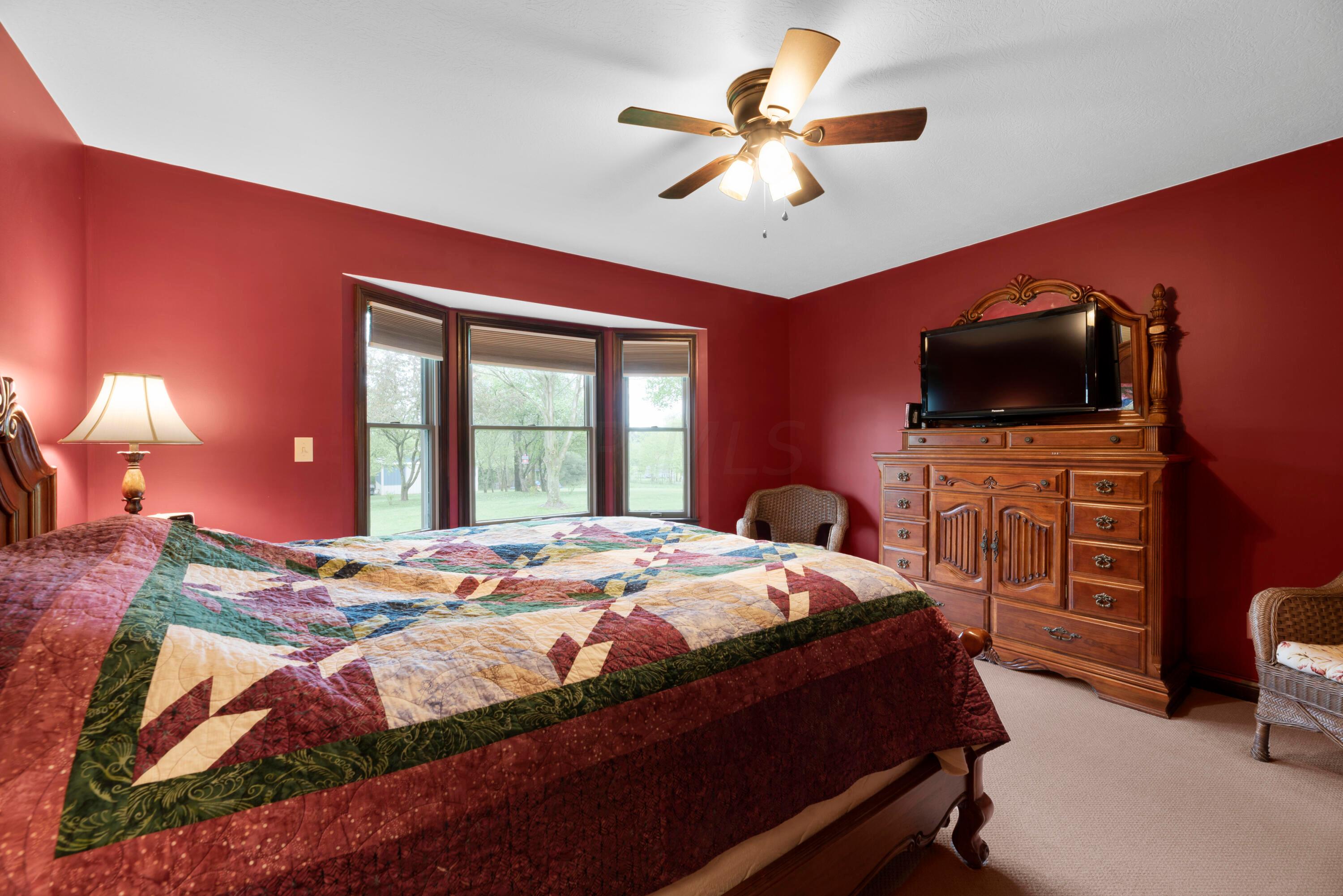 55 Ginder Road Northwest Lancaster, OH 43130 - Photo 29 of 70 Owners Bedroom