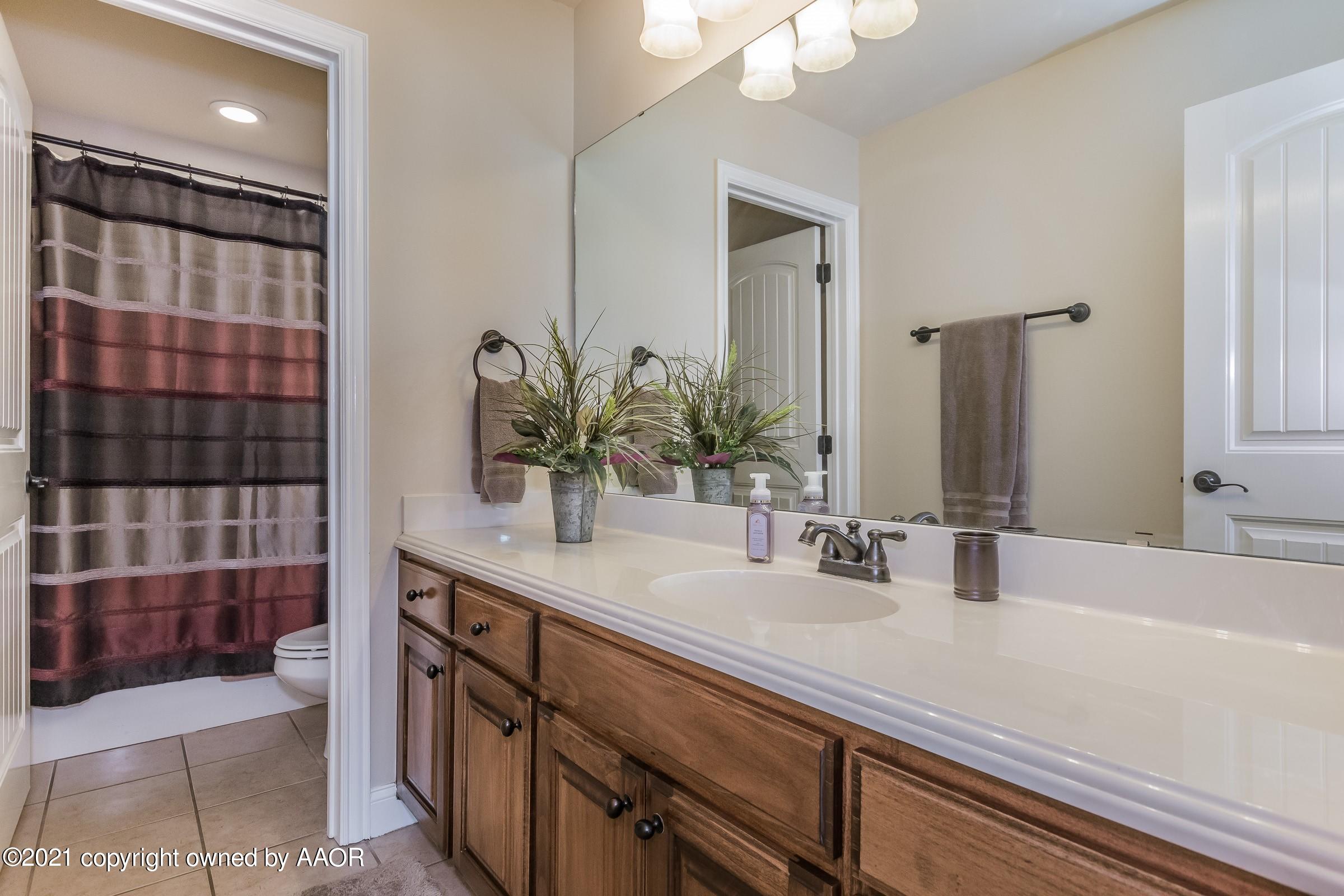 16650 Hope Road Canyon, TX 79015 - Photo 16 of 27 016_Hall Bathroom