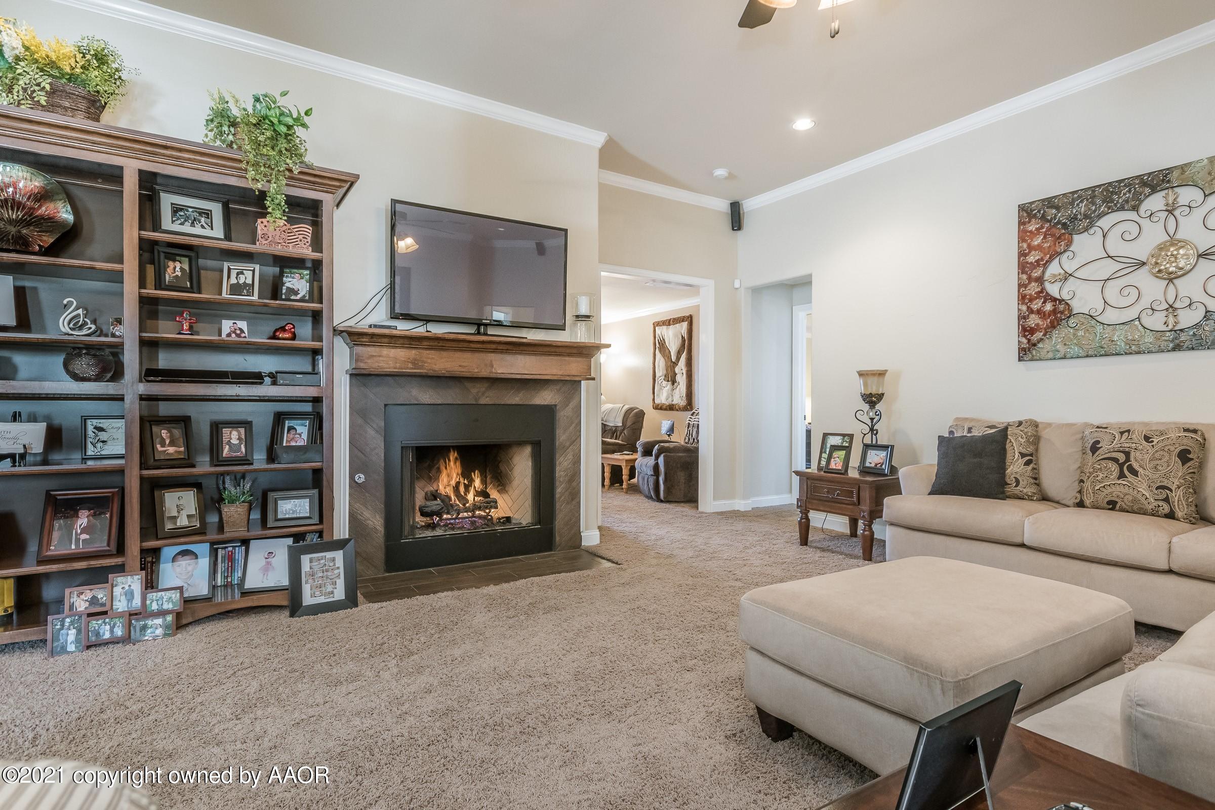 16650 Hope Road Canyon, TX 79015 - Photo 4 of 27 004_Living Room-2