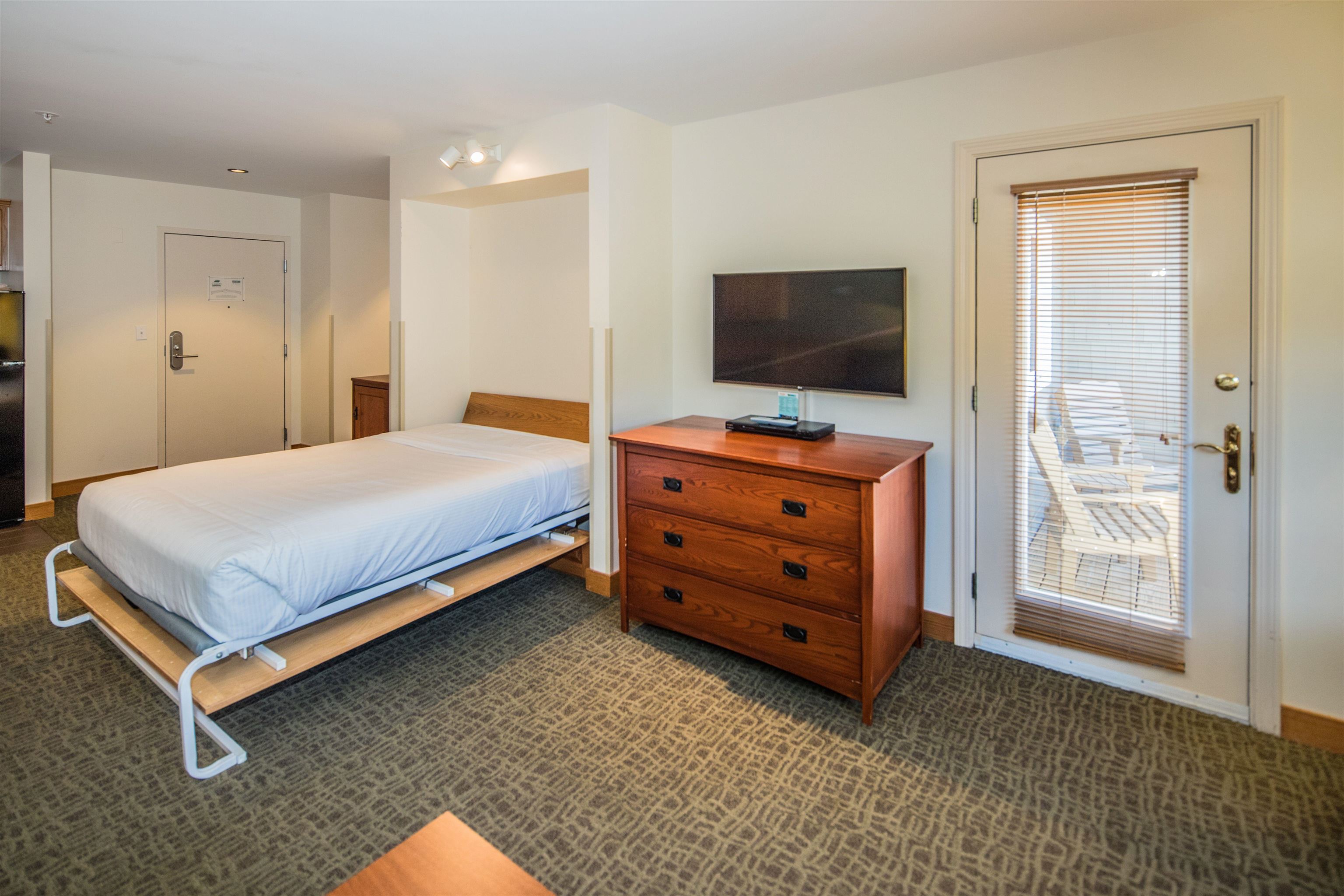 228 East Mountain Road, Unit 228 Killington, VT 05751 - Photo 11 of 31