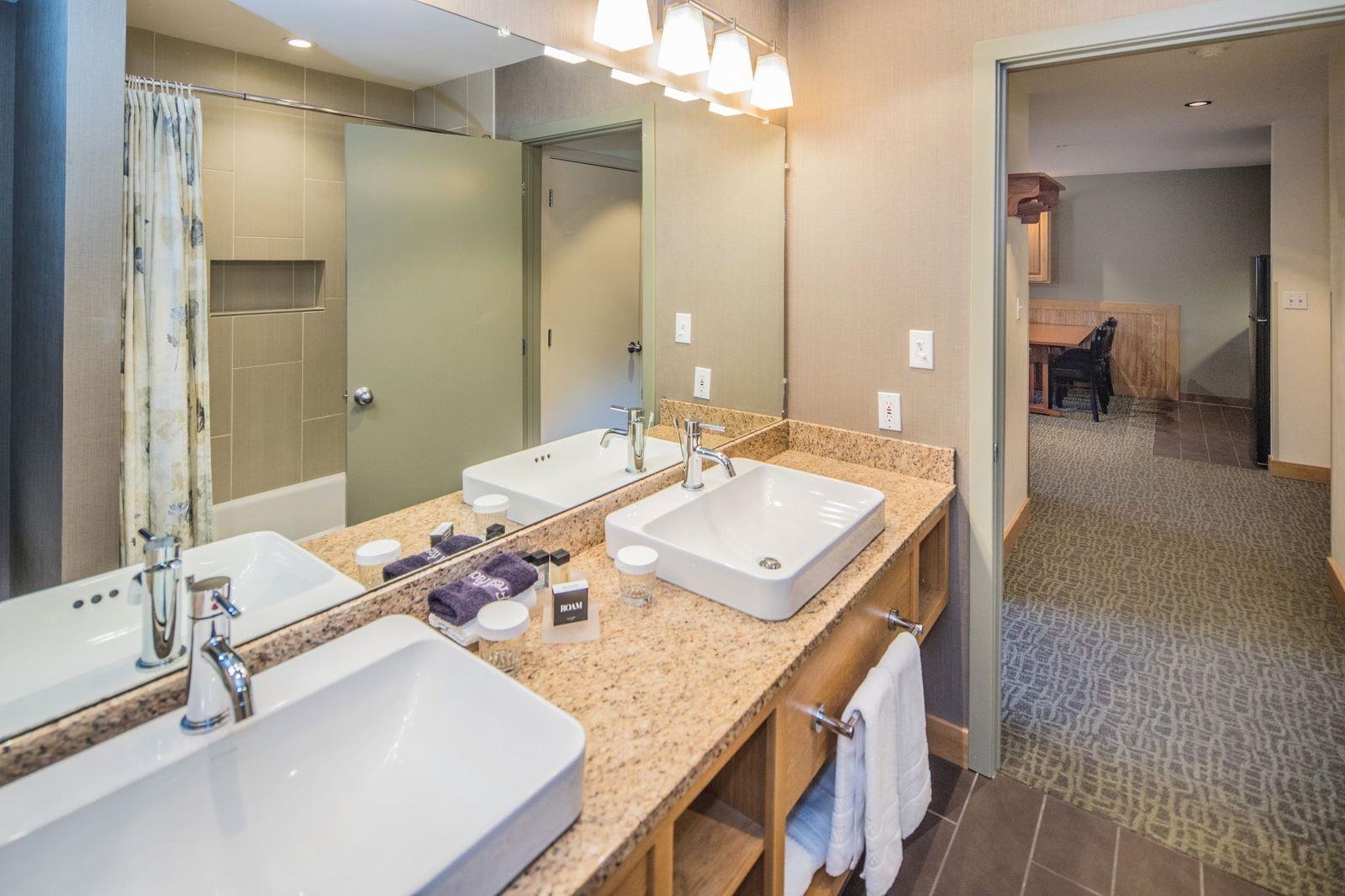 228 East Mountain Road, Unit 228 Killington, VT 05751 - Photo 15 of 31