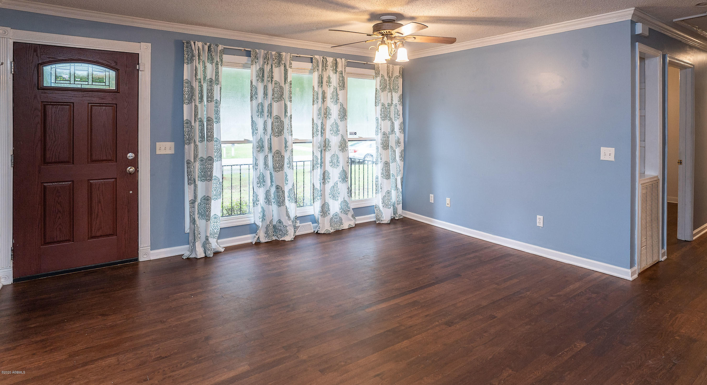 1611 Battery Creek Road Beaufort, SC 29902 - Photo 3 of 33 DSC00506-SMALL