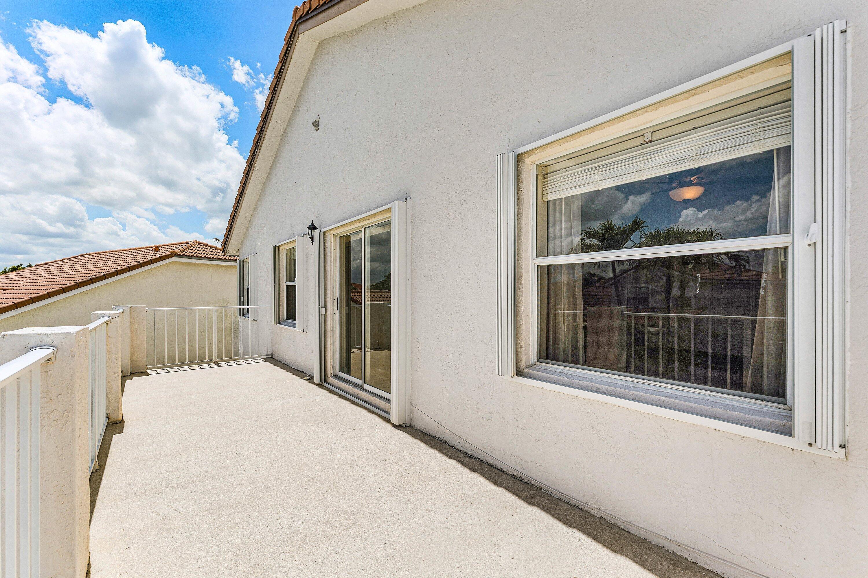 18250 Blue Lake Way Boca Raton, FL 33498 - Photo 34 of 50 Balcony