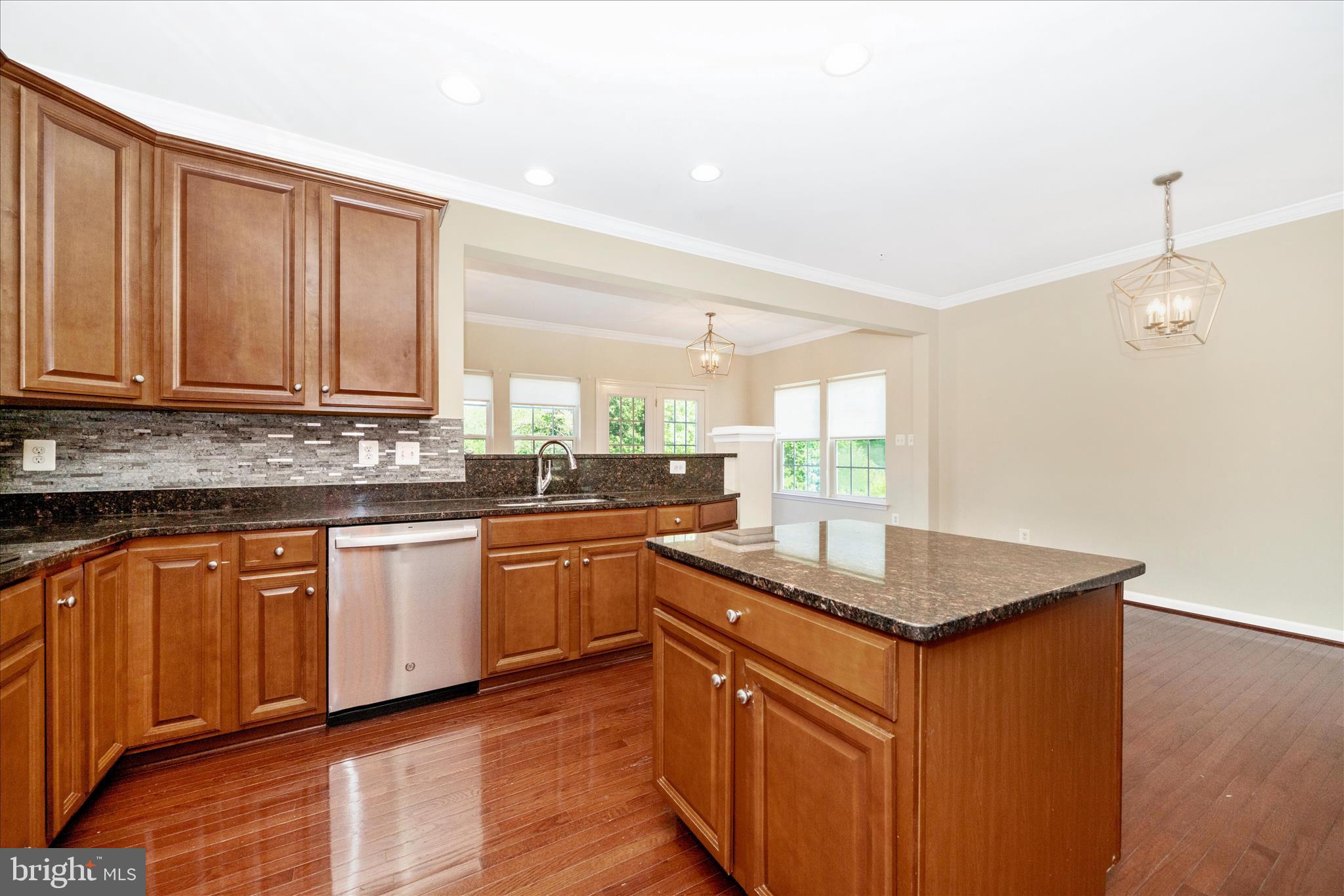 3827 Cullingworth Road Burtonsville, MD 20866 - Photo 17 of 72 Kitchen