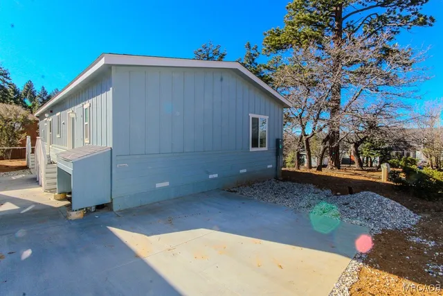 $2,850 | 1336 La Crescenta Drive, Unit 1, Big Bear City, CA 92314