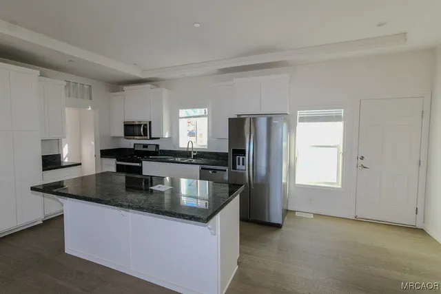 $2,850 | 1336 La Crescenta Drive, Unit 1, Big Bear City, CA 92314