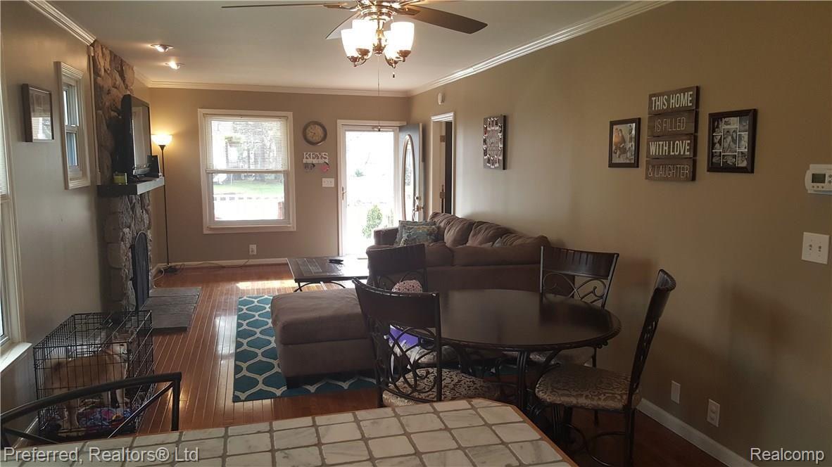 404 South Center Street Howell, MI 48843 - Photo 2 of 22 20160411_093744.jpg