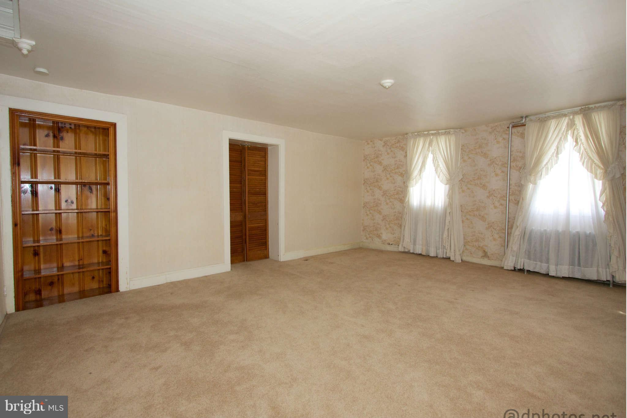 2700 Baldwin Mill Road Baldwin, MD 21013 - Photo 6 of 30 Living Room