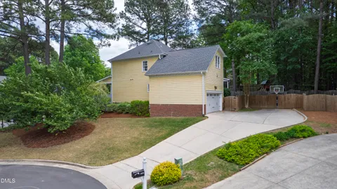 $675,000 | 113 Curley Maple Court, Apex, NC 27502