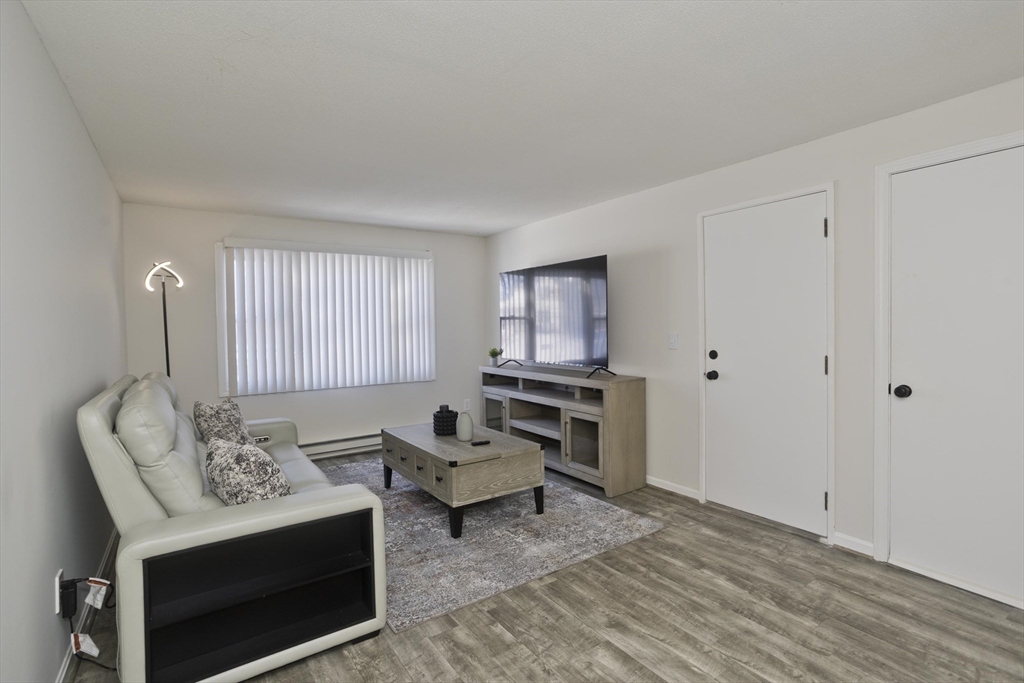 60 Chapin Street, Unit D Holyoke, MA 01040 - Photo 13 of 20