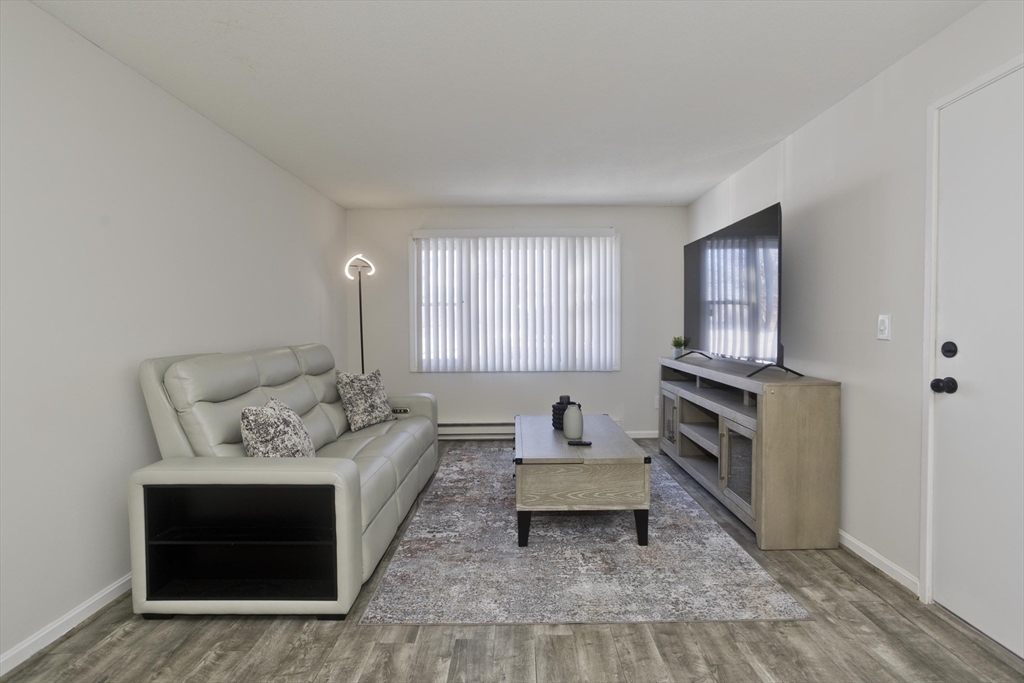 60 Chapin Street, Unit D Holyoke, MA 01040 - Photo 14 of 20