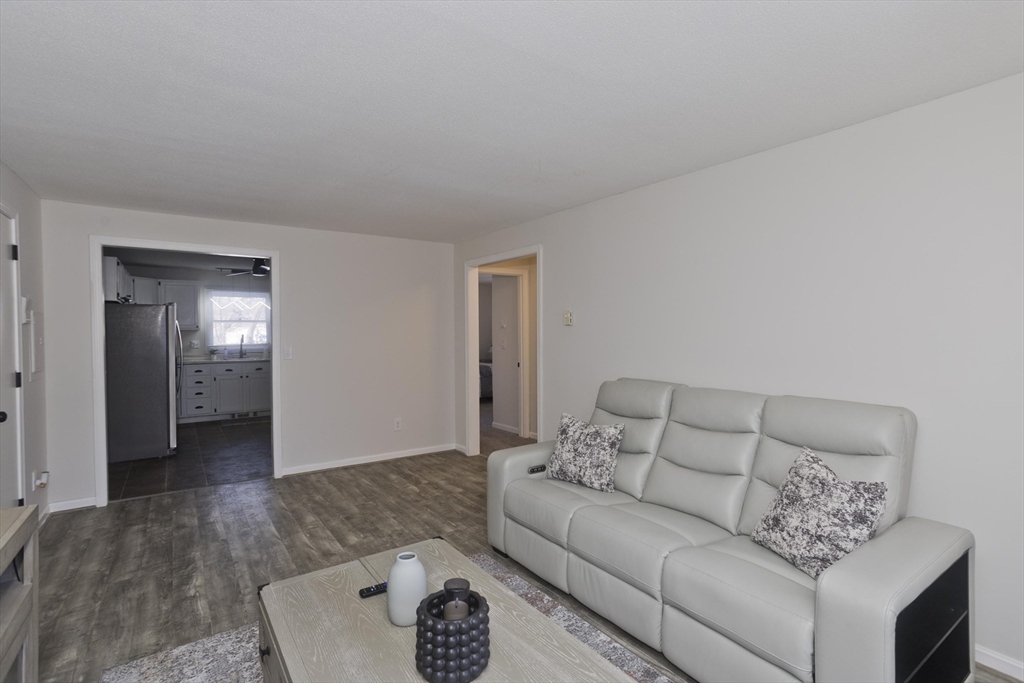 60 Chapin Street, Unit D Holyoke, MA 01040 - Photo 17 of 20